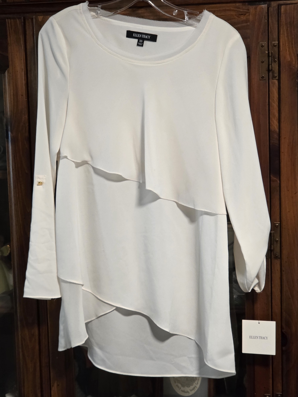 Ellen Tracy Cream Layered Flowy Long-Sleeve Blouse Elegant Feminine Luxury